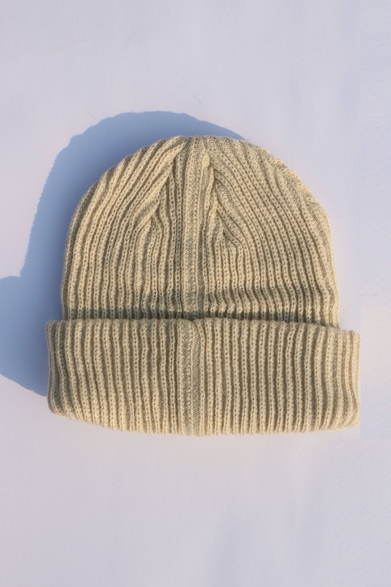 ESSENTIAL RIBBED BEANIE - LG